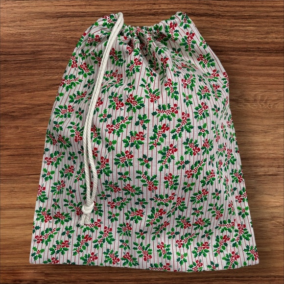Christmas Holly Cotton Linen Bread Bag, Sourdough Bread Keeper, Gift Bag Bread - Picture 3 of 5